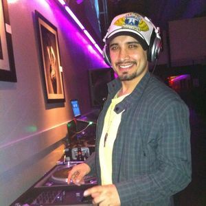 Meet your Posher, Carlos